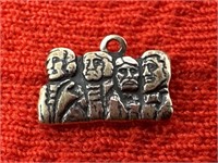 Sterling Silver Mount Rushmore Charm .42 Grams