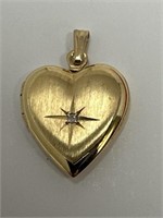 14k. Yellow Gold Heart Locket 2.06 Grams