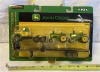 Ertl John Deere Truck & Tractors