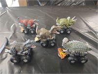 5 Dino Zoom Riders Pull back Zoomers