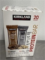 NEW! Protein Bars Damaged 17ct. exp. 04.09.23