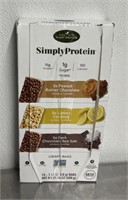 NEW! SimplyProtein Bars Damage 15ct exp. 09.23.23