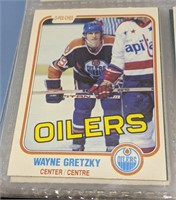 1981-82 OPC Hockey Card Set in Binder