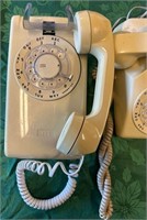 L - VINTAGE LANDLINE TELEPHONES (D20)