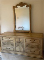 Thomasville Solid Wood Dresser w/ Mirror