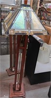 219 - STAINED GLASS FLOORLAMP (B142)
