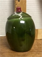Green pottery canister