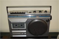 Vtg GE Model 3-5246A AM/FM Cassette Player