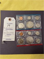 1 United States Mint 1976 Uncirculated Coins