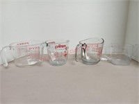 Pyrex Glass Measuring Cups.(3)Plastic
