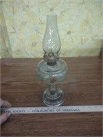 Oil lamp with floral painting
