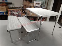 >Like New: Coleman portable folding camping table