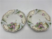 MATCHING FLORAL PLATES