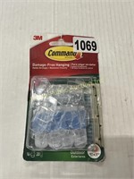 Command 16Pk Small Clear Outdoor Light Clips
