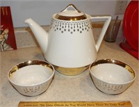 Flare Ware by Hall Teapot an bowls