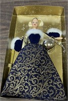 Barbie ring in the new year / Barbie doll in box