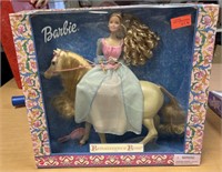 Renaissance rose gift set Barbie Doll Mint in box
