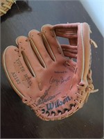 Youth baseball glove