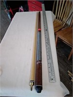 Billiard cue/pool stick