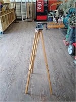 Collapsible wooden tripod