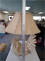 Rooster lamp with shade