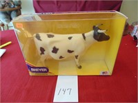 Breyer No 394 Holstein Cow with Horns