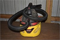 Stinger 2.5gal wet/dry vac; as is