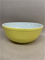 Yellow pyrex mixing bowl