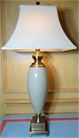 GREY CRACKLE LAMP (B)