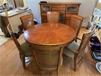 Round Pedestal Kitchen Table w/6 Chairs & 2 leaves