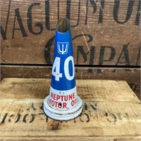 Original Neptine Motor Oil 40 Tin Pourer