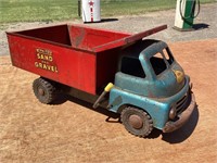 Wyn-Toy Dand and Gravel Truck