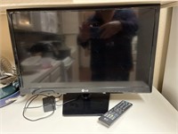 24 inch LG TV with remote. Tested works.