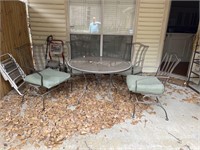 Patio Table with 4 chairs.