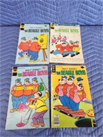 4 vintage Walt Disney comic books - the Beagle