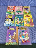 8 vintage Walt Disney comic books - Donald Duck