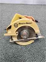 Black & Decker 7308 electric 7.25 circular saw,