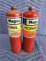 2 Magna propane fuel tanks