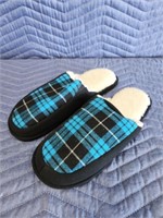New Blue and black slip-on men's slippers, size