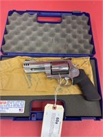 Smith & Wesson 500 .500 Mag Revolver