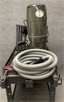 Garage Vacuum Cleaner System