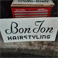 Bon Ton hairstyling sign
