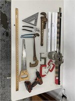 Wall paper and assorted tools