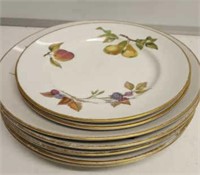 ROYAL WORCHESTER EVESHAM PLATES AND SAUCERS