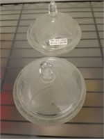 PAIR OF FROSTED GLASS COVERED NUT BOWLS