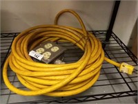 4 OUTLET EXTENSION CORD