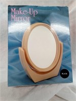 Retro Make Up Mirror in BOX