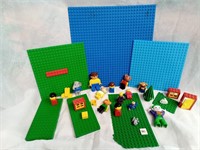 Lego Building Blocks with Figures