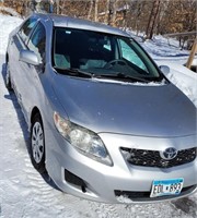 2010 Toyota Corolla LE 4-Door Sedan