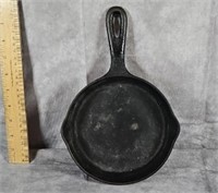 7" WAGNER WARE CAST IRON SKILLET